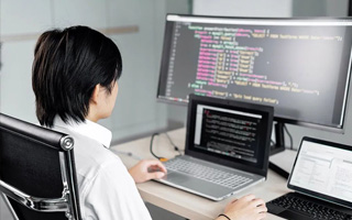 华容 api php源码,下载的php源码怎么运行呢？